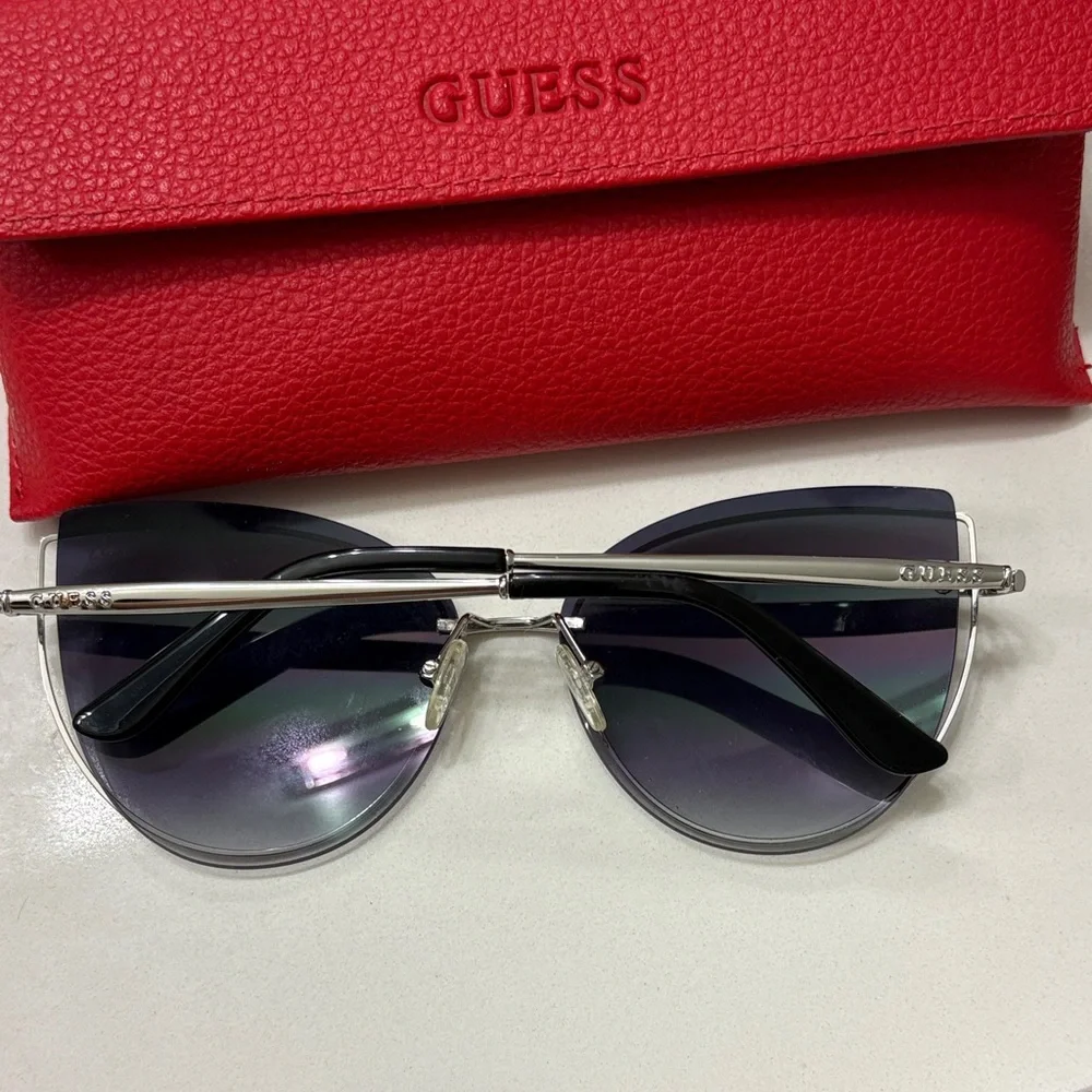 GUESS Women's Black and Silver Sunglasses with Red Case - Picture 3 of 9